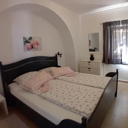 Vivi Apartment