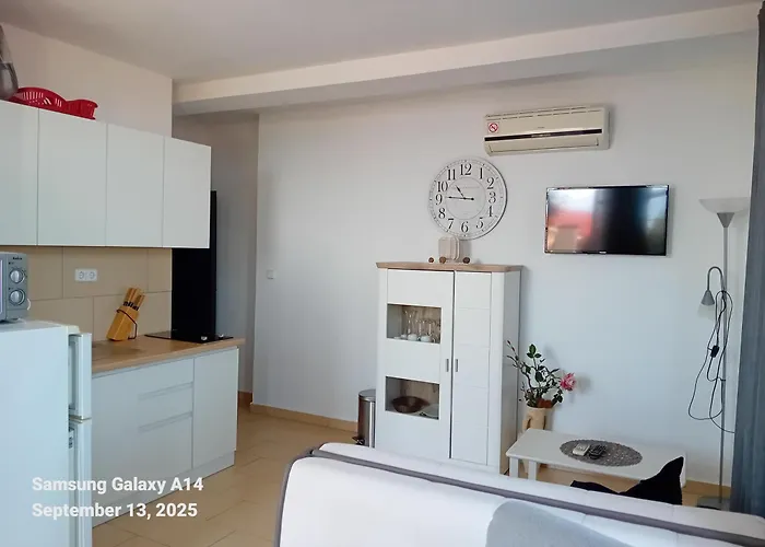 Vivi Apartment *